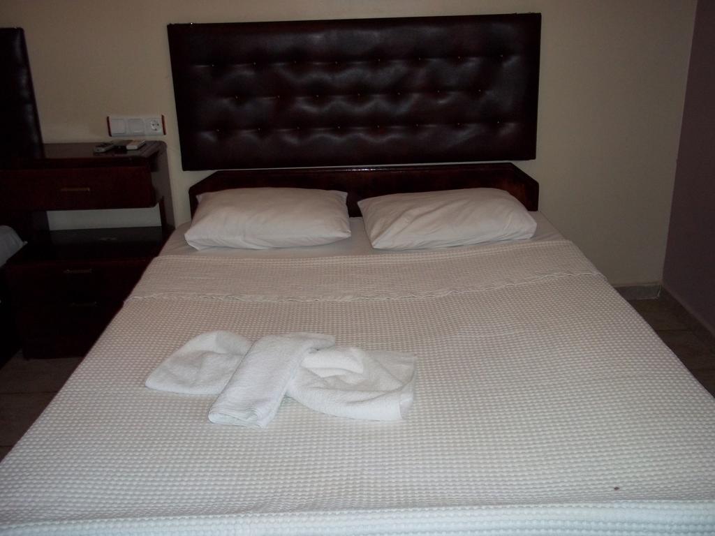 Erciyes Apart Hotel Fethiye Ruang foto