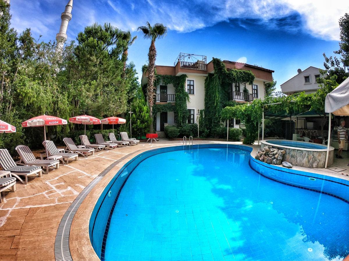 Erciyes Apart Hotel Fethiye Bagian luar foto